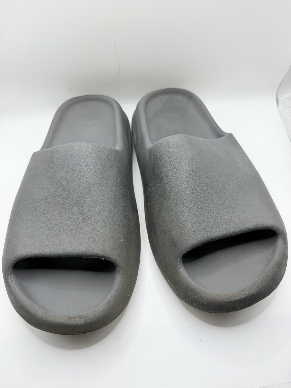 Yeezy Men's Charcoal Slide Sandals - Minimal Open-Toe Design